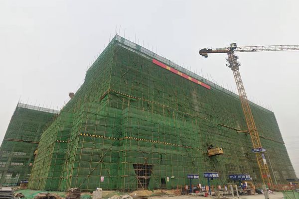 三分公司交通学院项目部：班子带头扛重任，全员协同封金顶